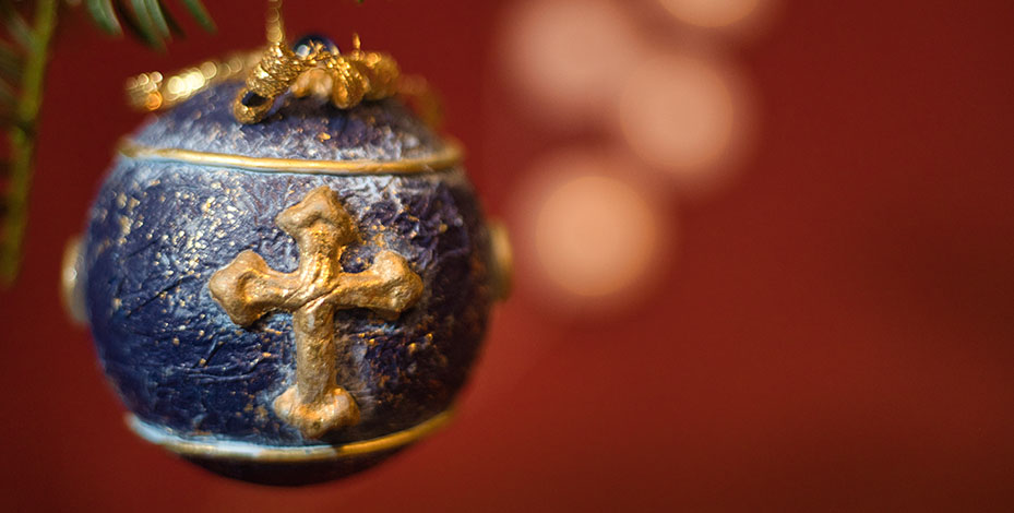 Boule de Noël avec une croix